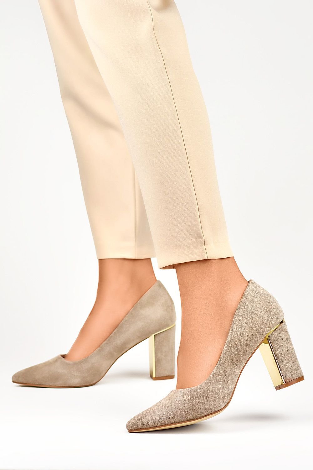 Block heel pumps model 190050