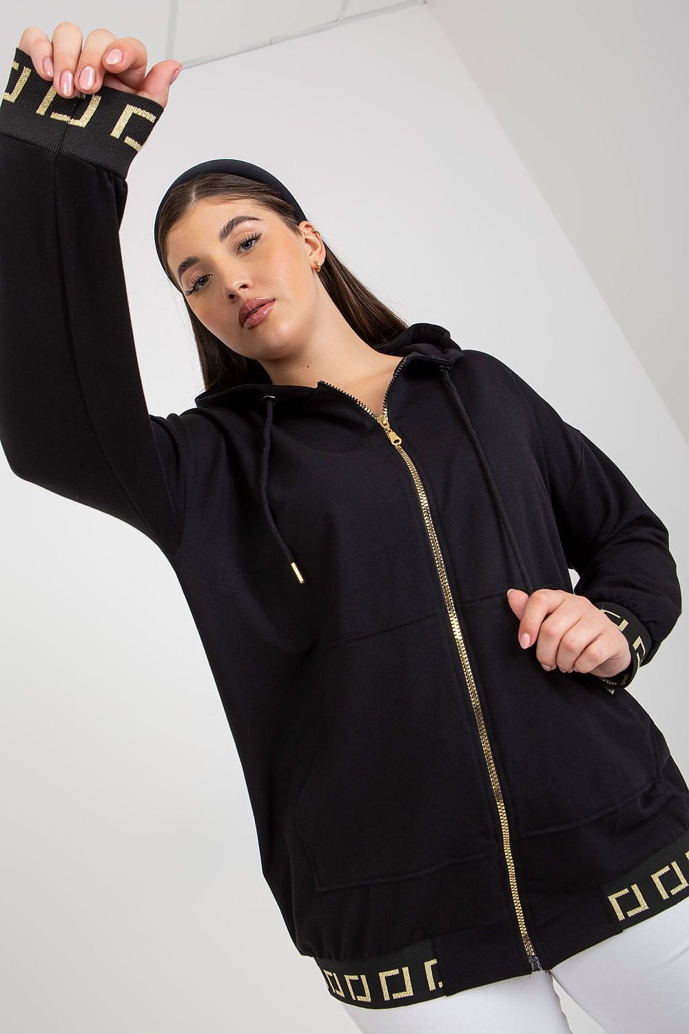 Plus size sweatshirt model 197475 Relevance