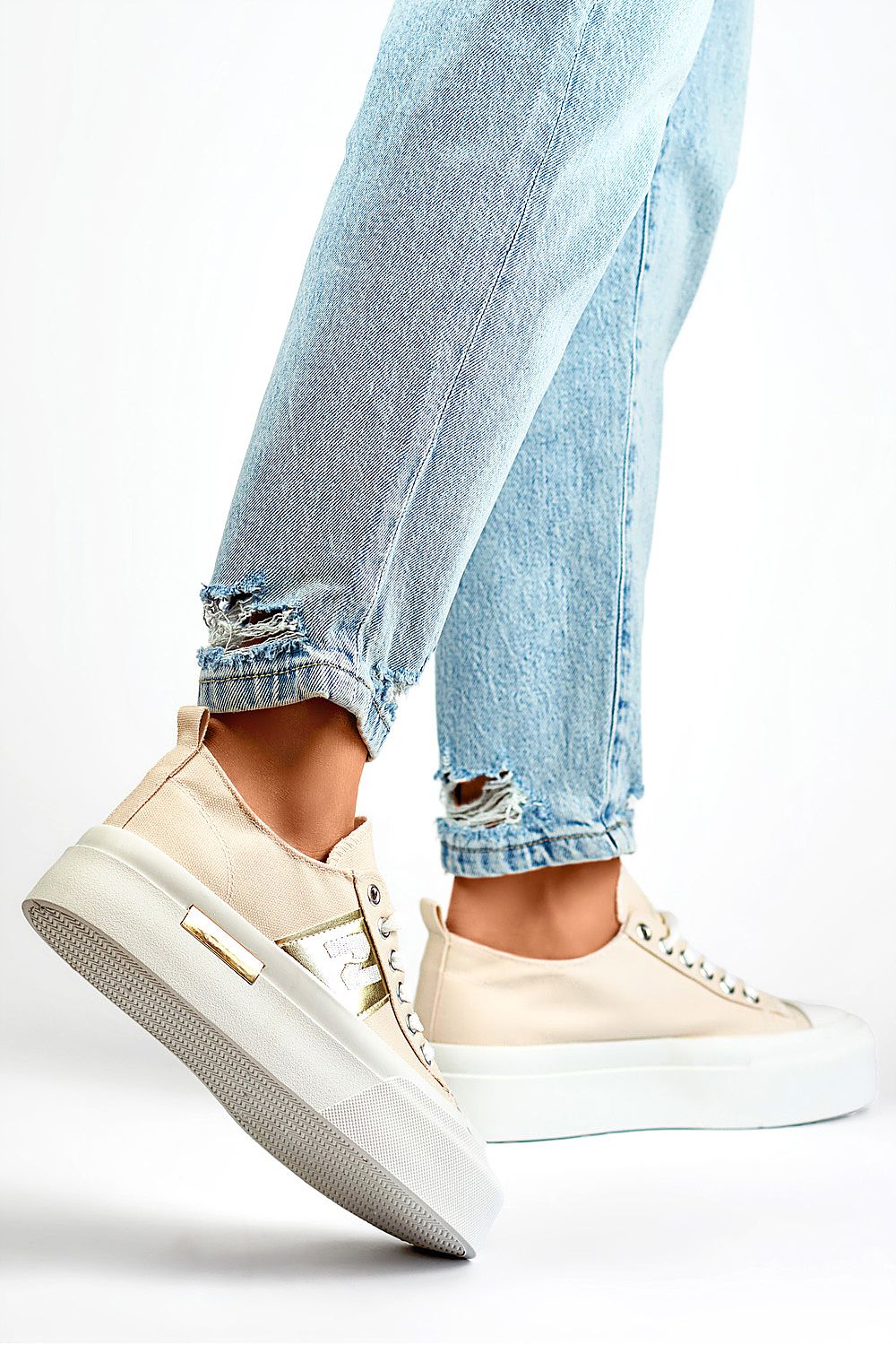 Sneakers model 197980