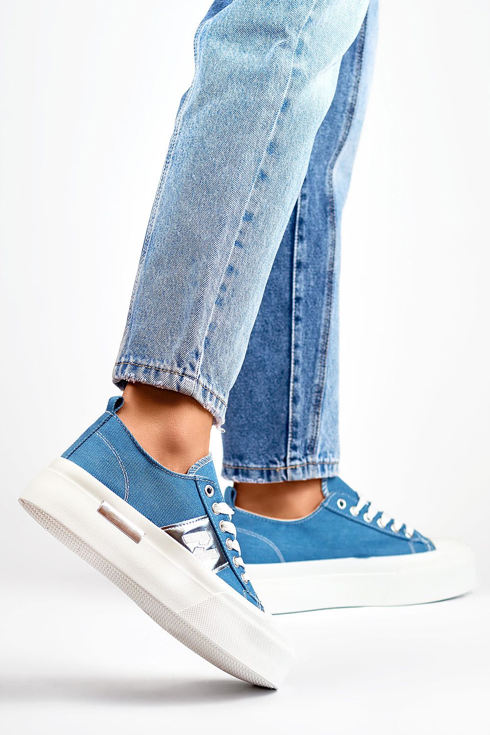 Sneakers model 197980
