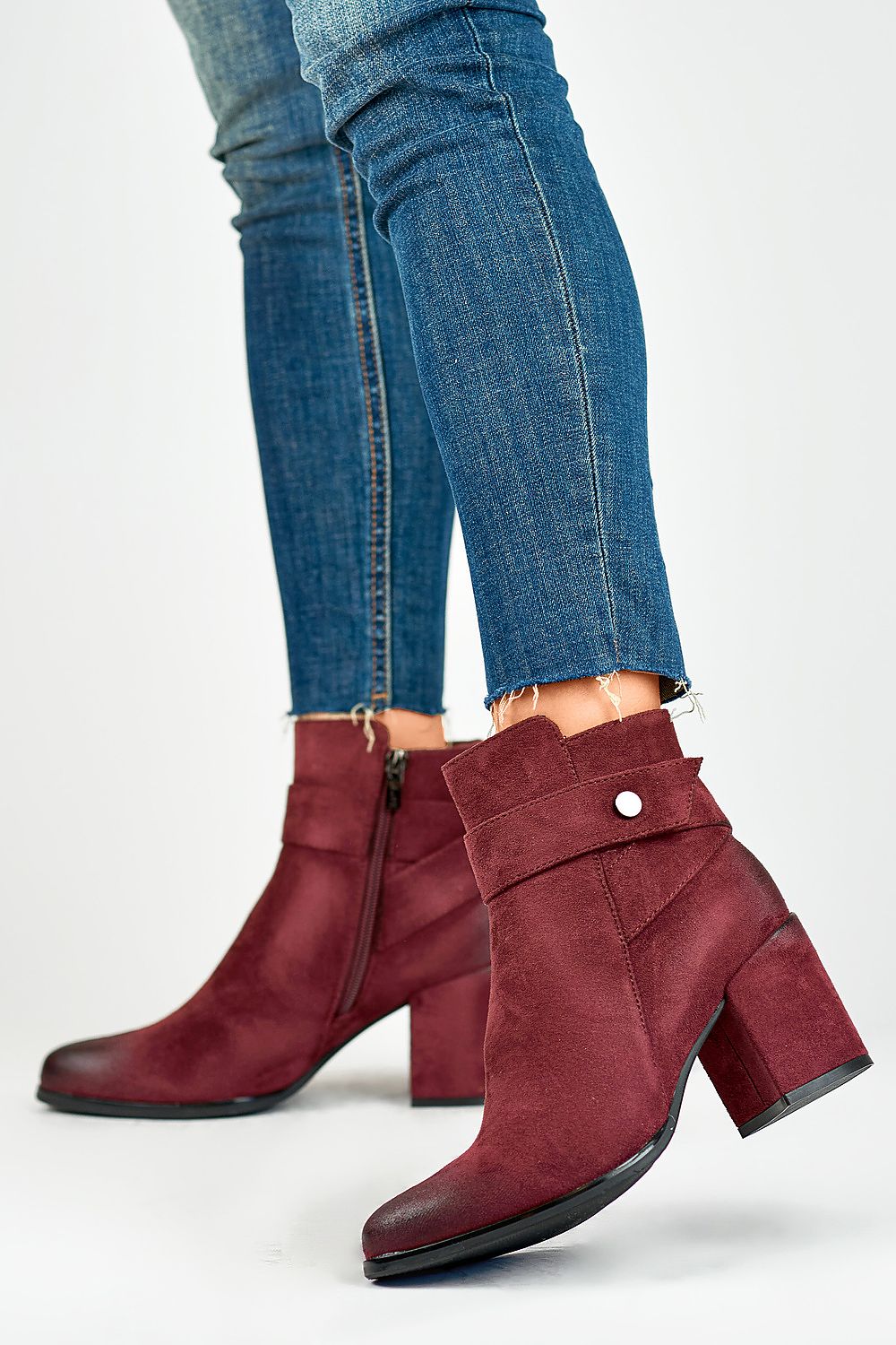 Heel boots model 184853