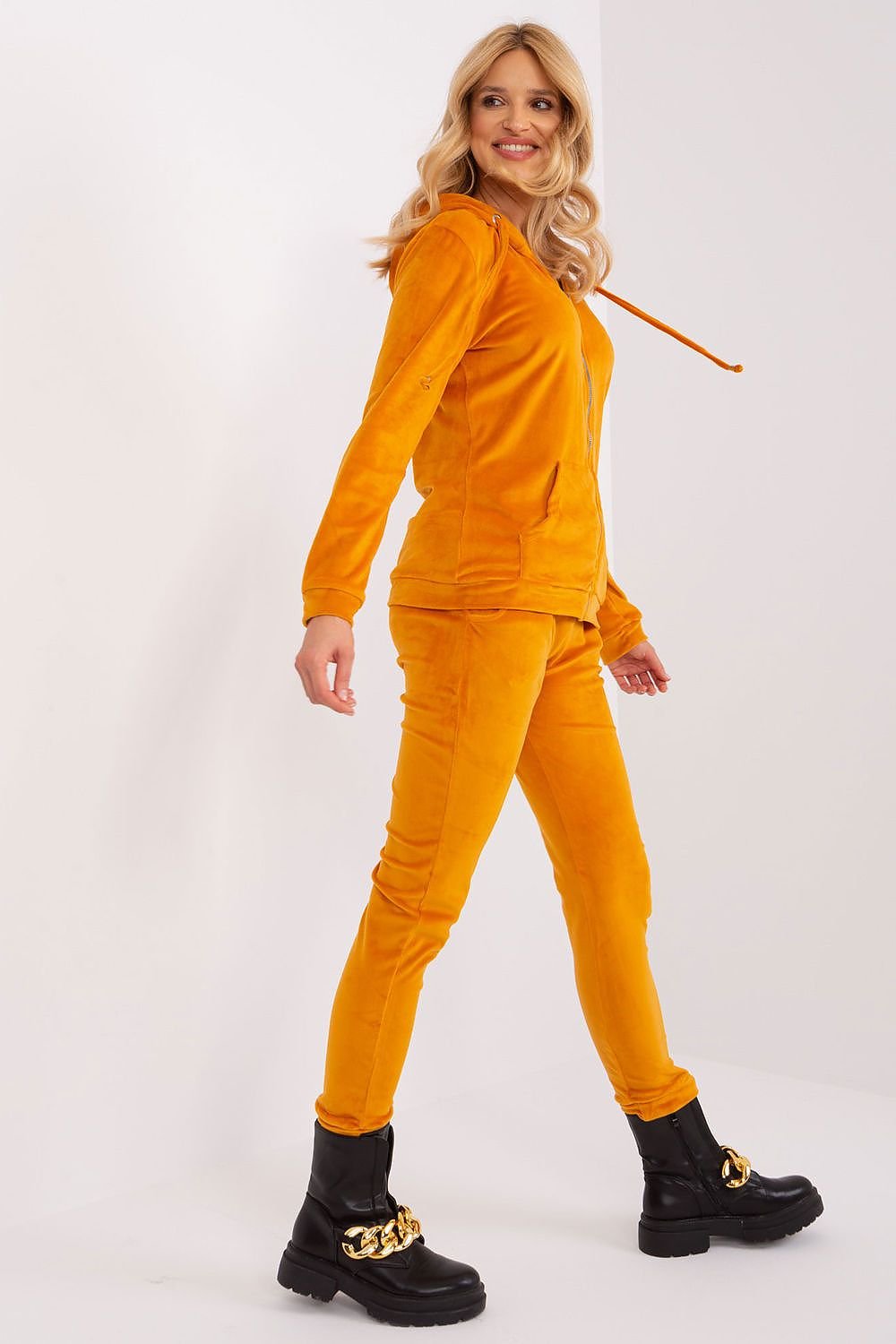 Sweat Suit Outfit 191133