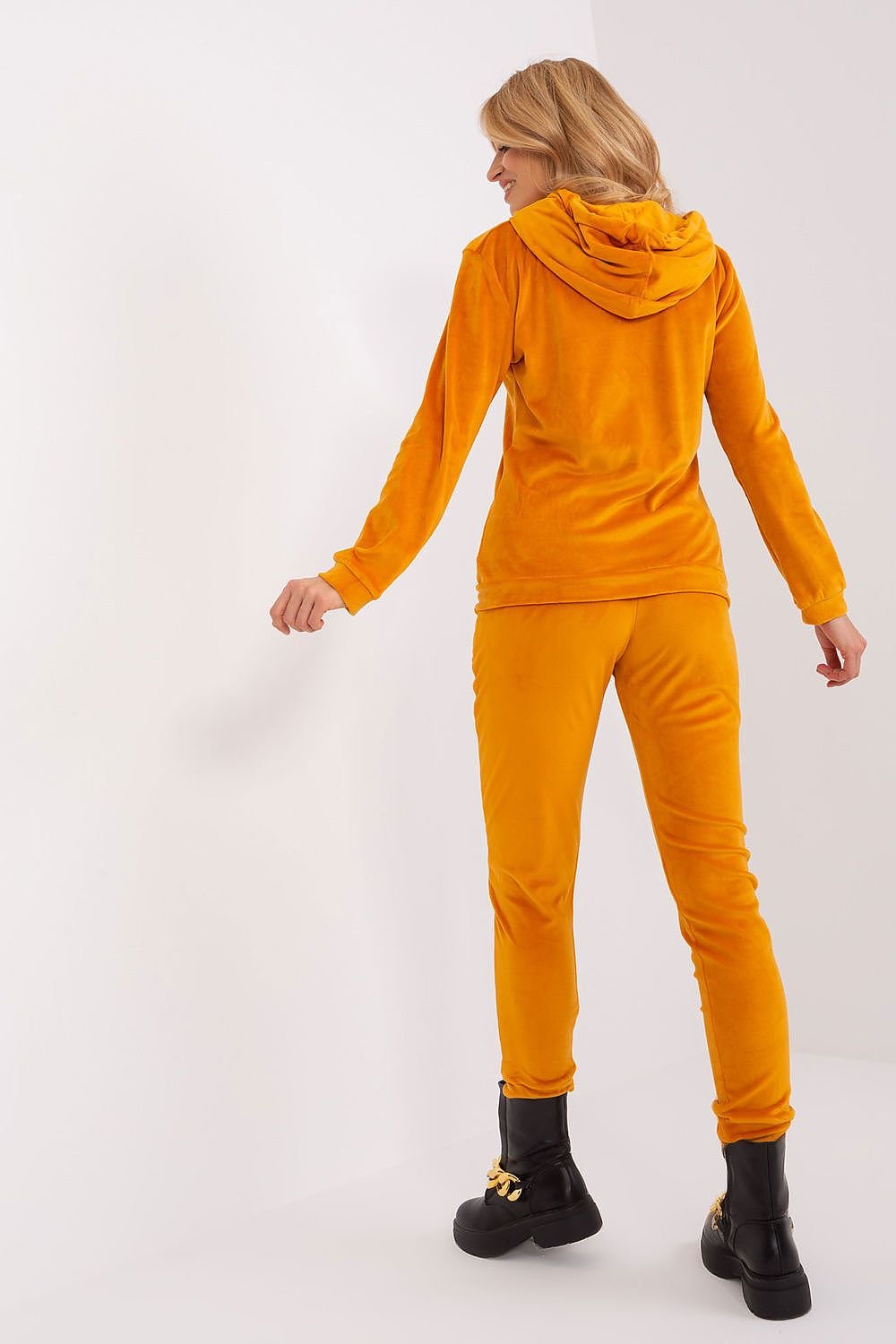 Sweat Suit Outfit 191133