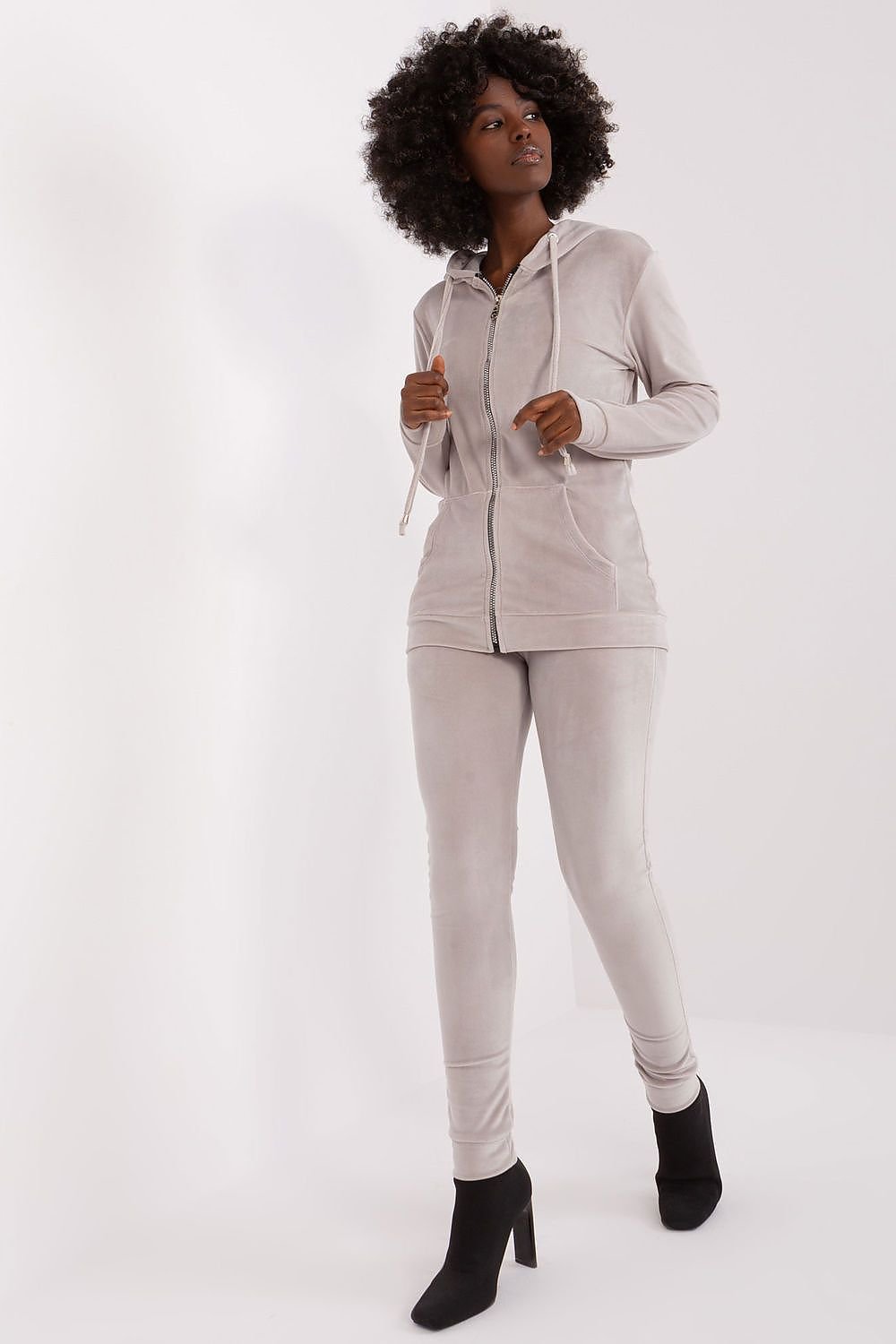 Sweat Suit Outfit 191133