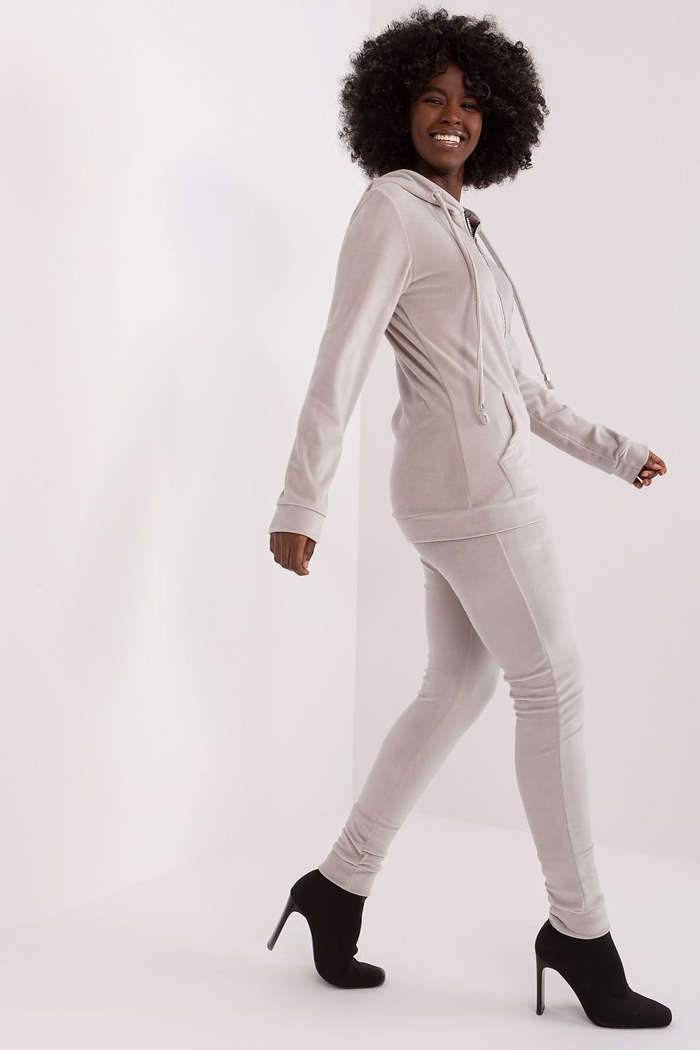 Sweat Suit Outfit 191133