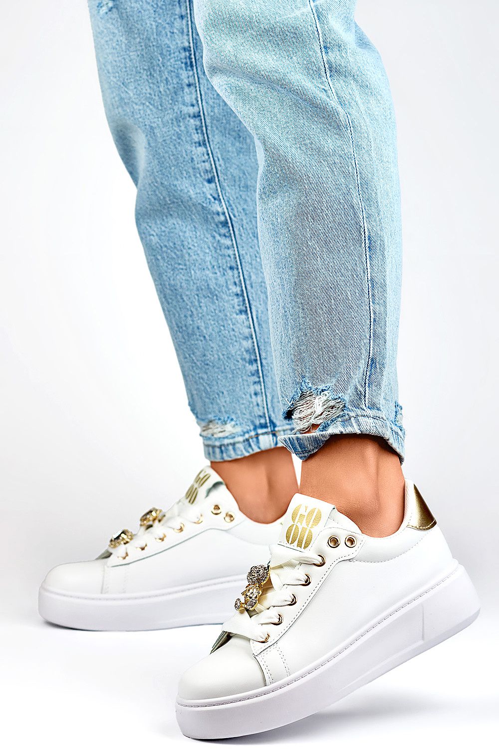 Sport Shoes model 195835