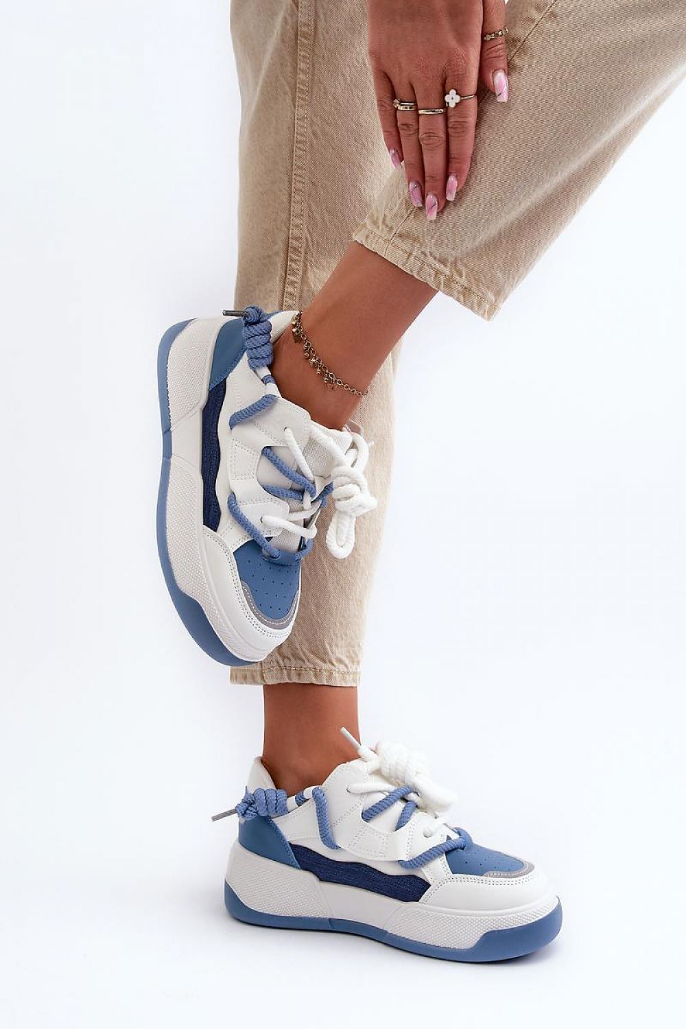 Sport Shoes model 198214