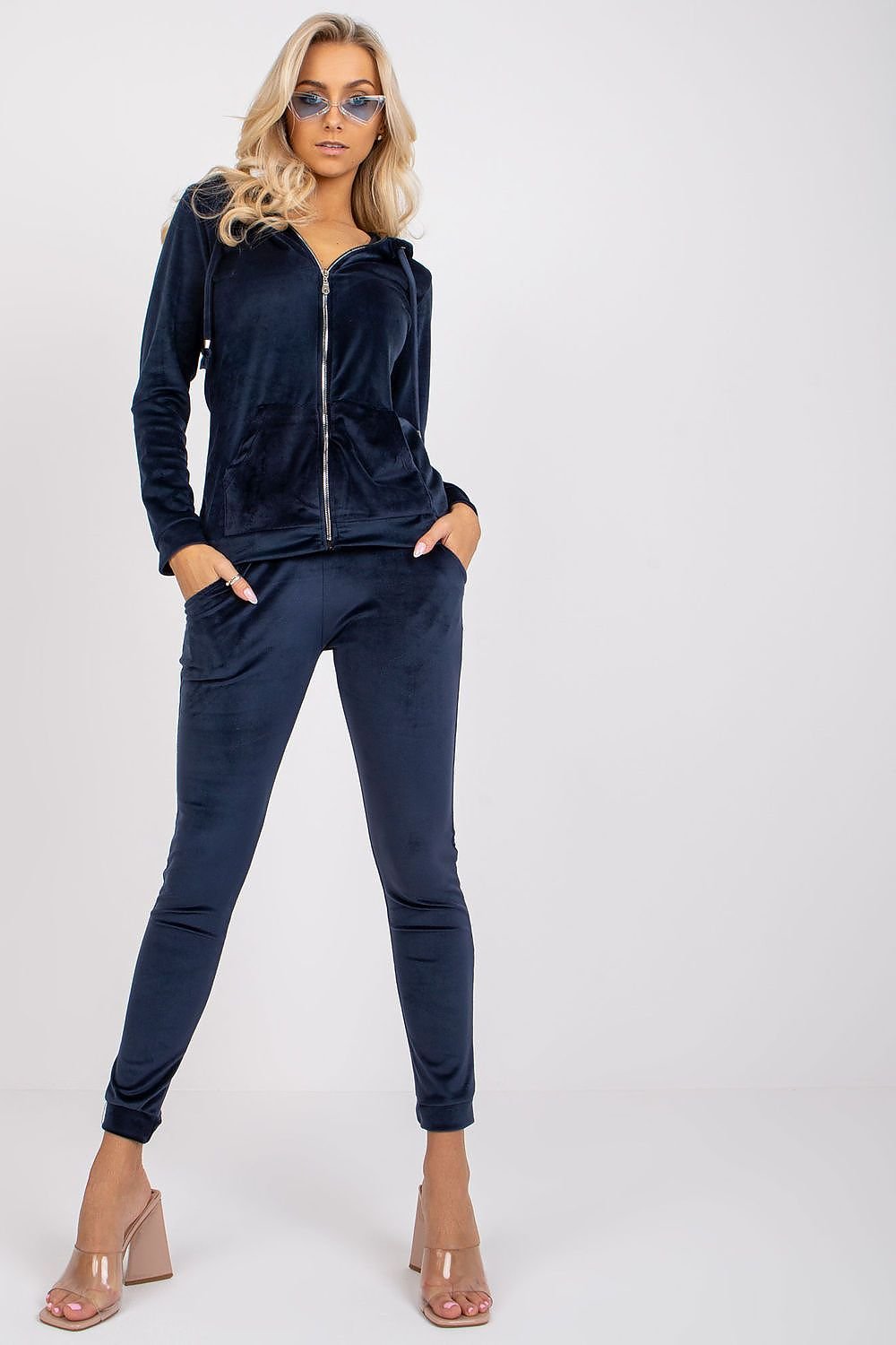 Sweat Suit Outfit 191133