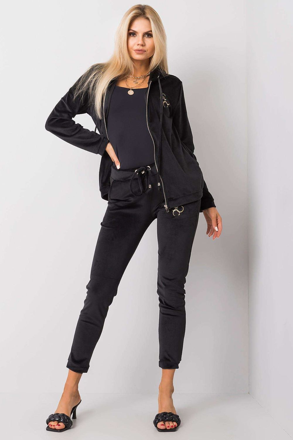 SWEATSUIT 191257