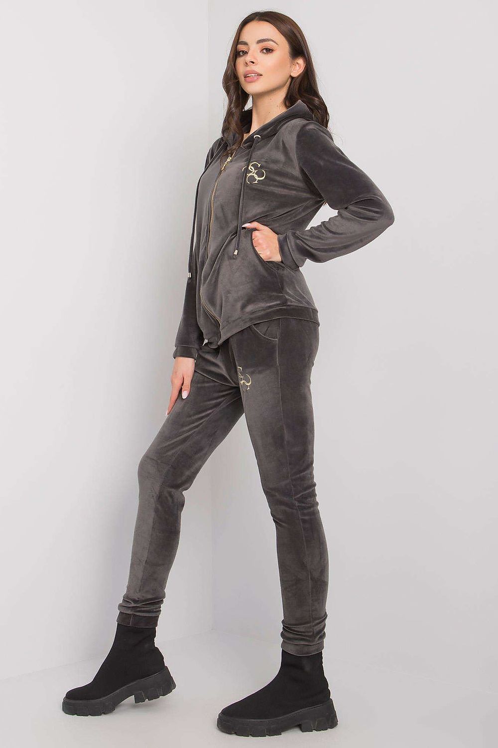 SWEATSUIT 191257