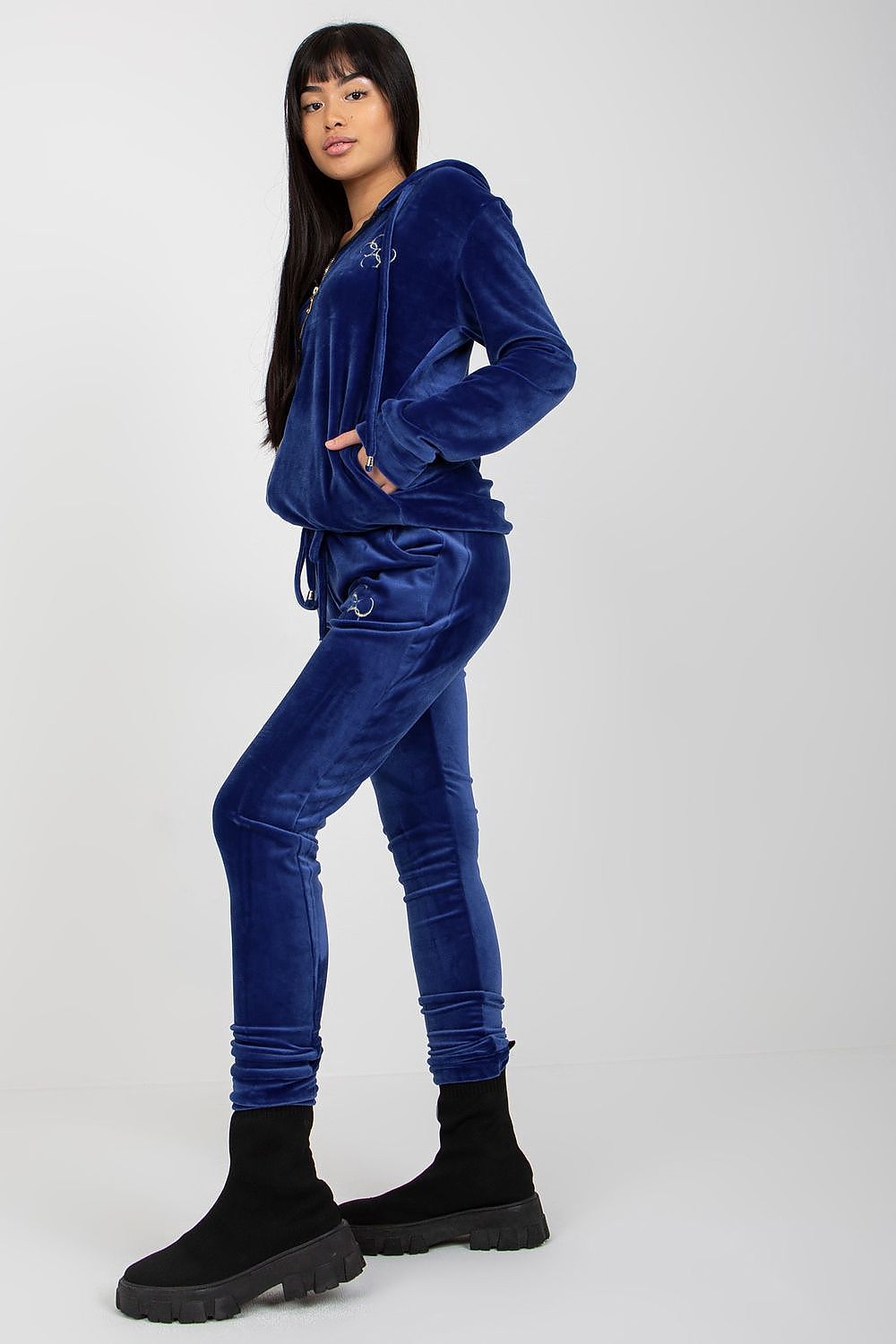 SWEATSUIT 191257