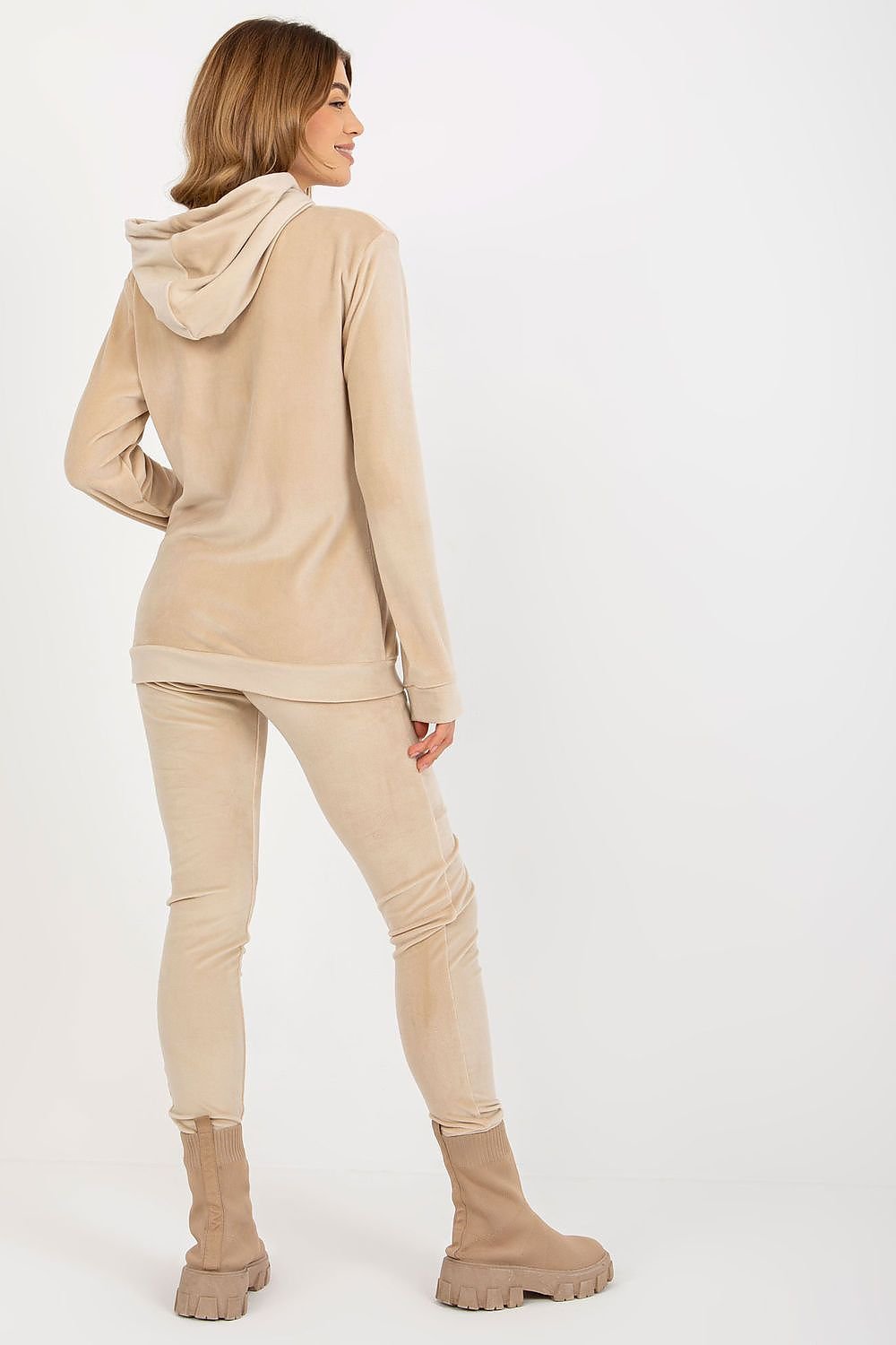 Sweat Suit Outfit 191133