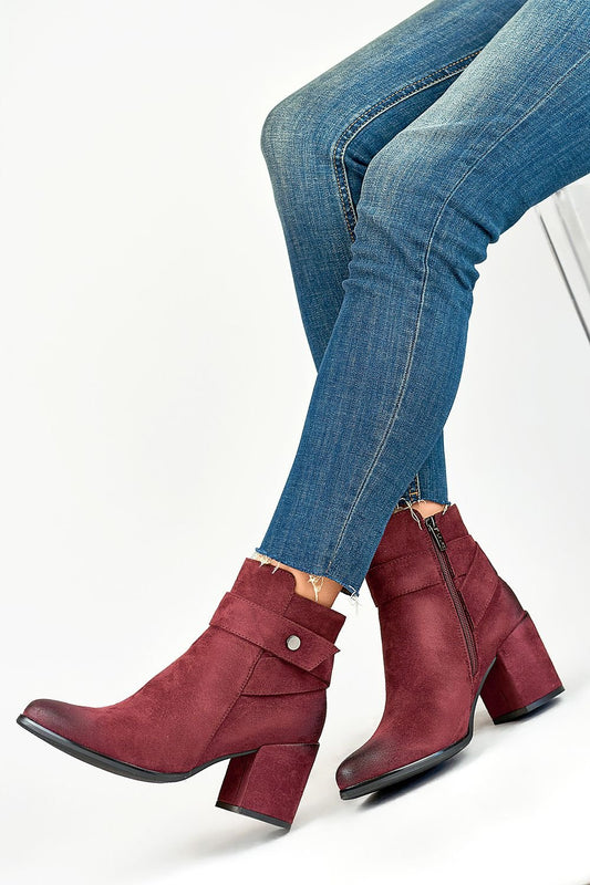 Heel boots model 184853