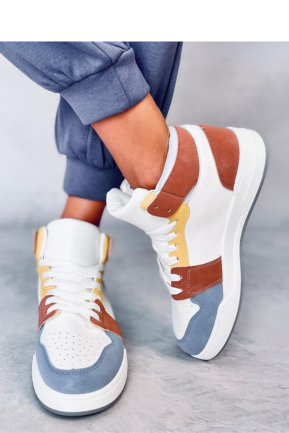 Sport Shoes model 186273